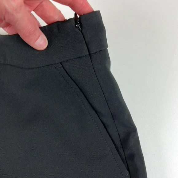 Banana Republic Midnight Blue Women's Bermudas - Picture 2 of 8